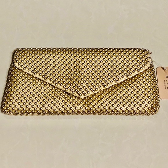 Gold Studded Gorgeous Evening Gold Chain Clutch - Picture 2 of 5